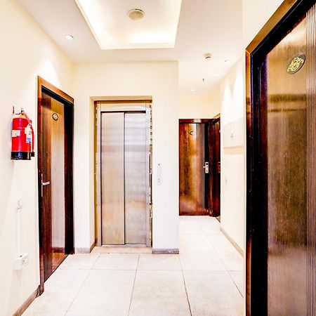 Super Townhouse Pitampura West Enclave Hotel Delhi Kültér fotó